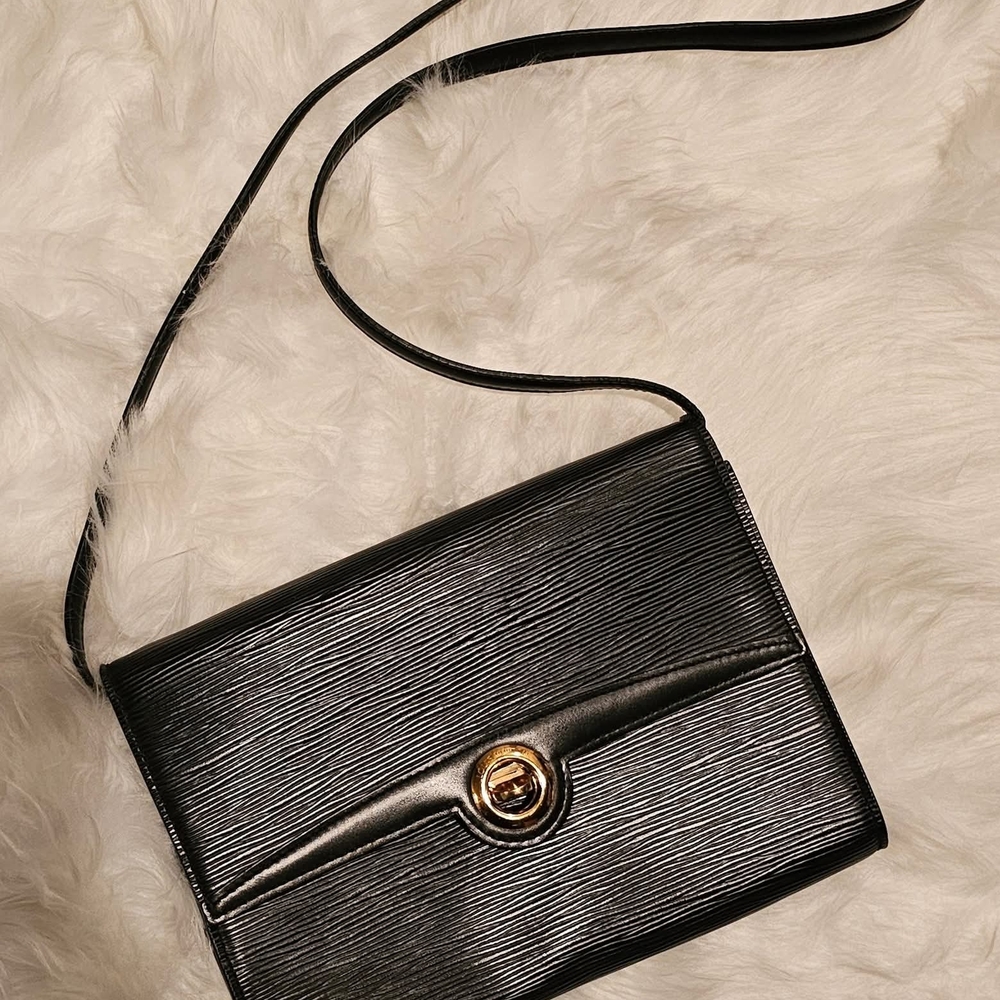 Louis Vuitton Black Epi Arche